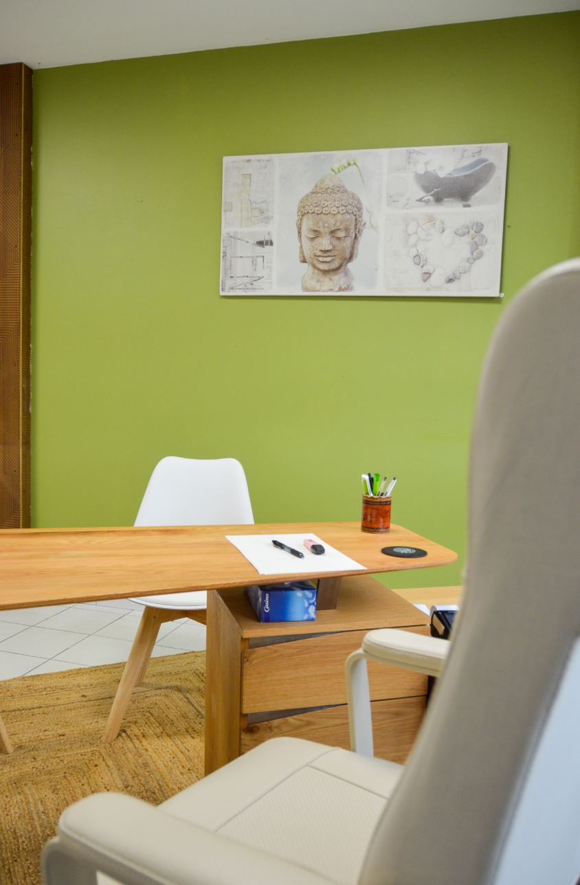 Dr Handé Noyan_cabinet_medical_centre_epione